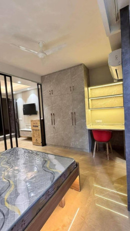 newly-constructed-flats-in-sector-43-gurgaon-big-0